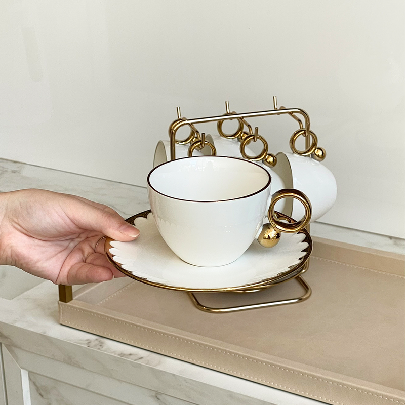Jogo 6 Xícaras de Chá Porcelana com Pires Egg Branca e Dourada 200ml