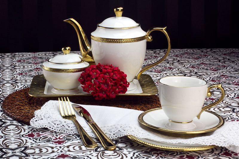 Conjunto para Chá Bule Açucareiro Leiteira Porcelana Paddy Branco e Dourado 3 Peças
