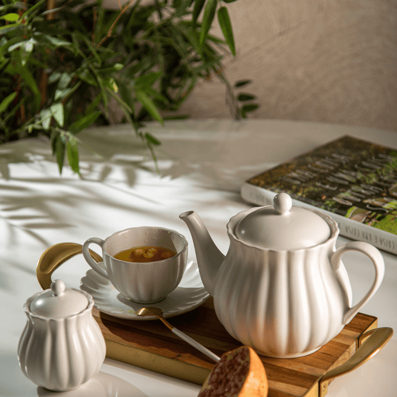 Jogo 2 Xicaras de Café Porcelana com Pires Petala Branco 90ml